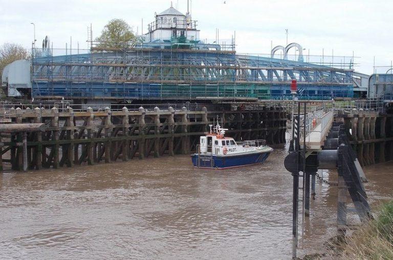 Temporary traffic lights on Sutton Bridge will be removed for anniversary holiday