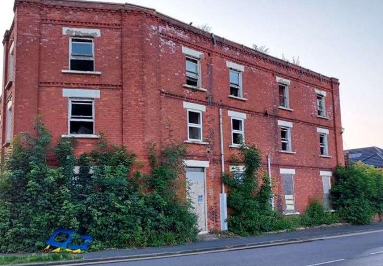 Sutton Bridge Hotel auctioned for £80,000